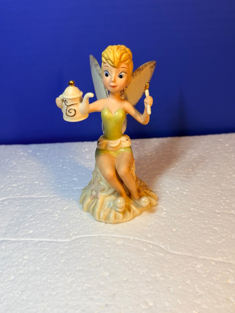 Lenox Disney Tinker Bell "The Pots & Kettles Fairy" figurine